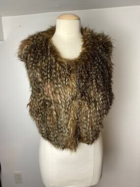 BEBE Sleeveless Brown w/ grey & white Winter Long hair faux fur Lined L